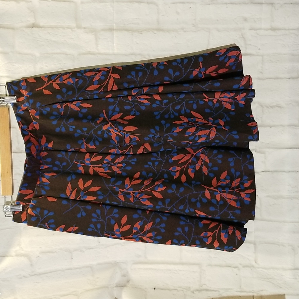 NWOT-Lularoe Madison pleated skirt with pockets